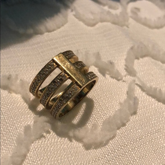 Gold Michael Kors 3 band ring! Size 8 - Picture 3 of 3